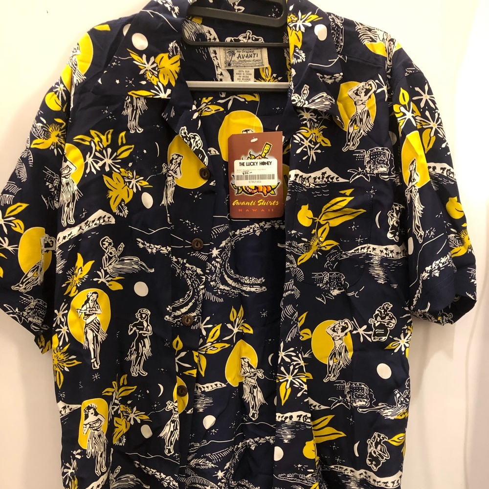 AVANTI HAWAIIAN MEN SHIRT SIZE S